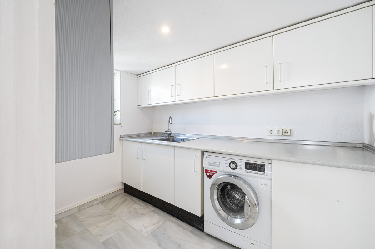 Huis te koop in Calahonda | 4 slaapkamers H5378089