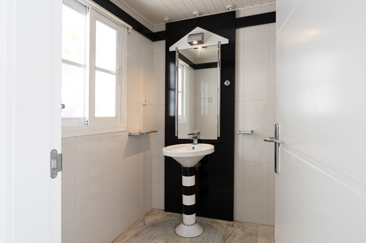Huis te koop in Calahonda | 4 slaapkamers H5378089