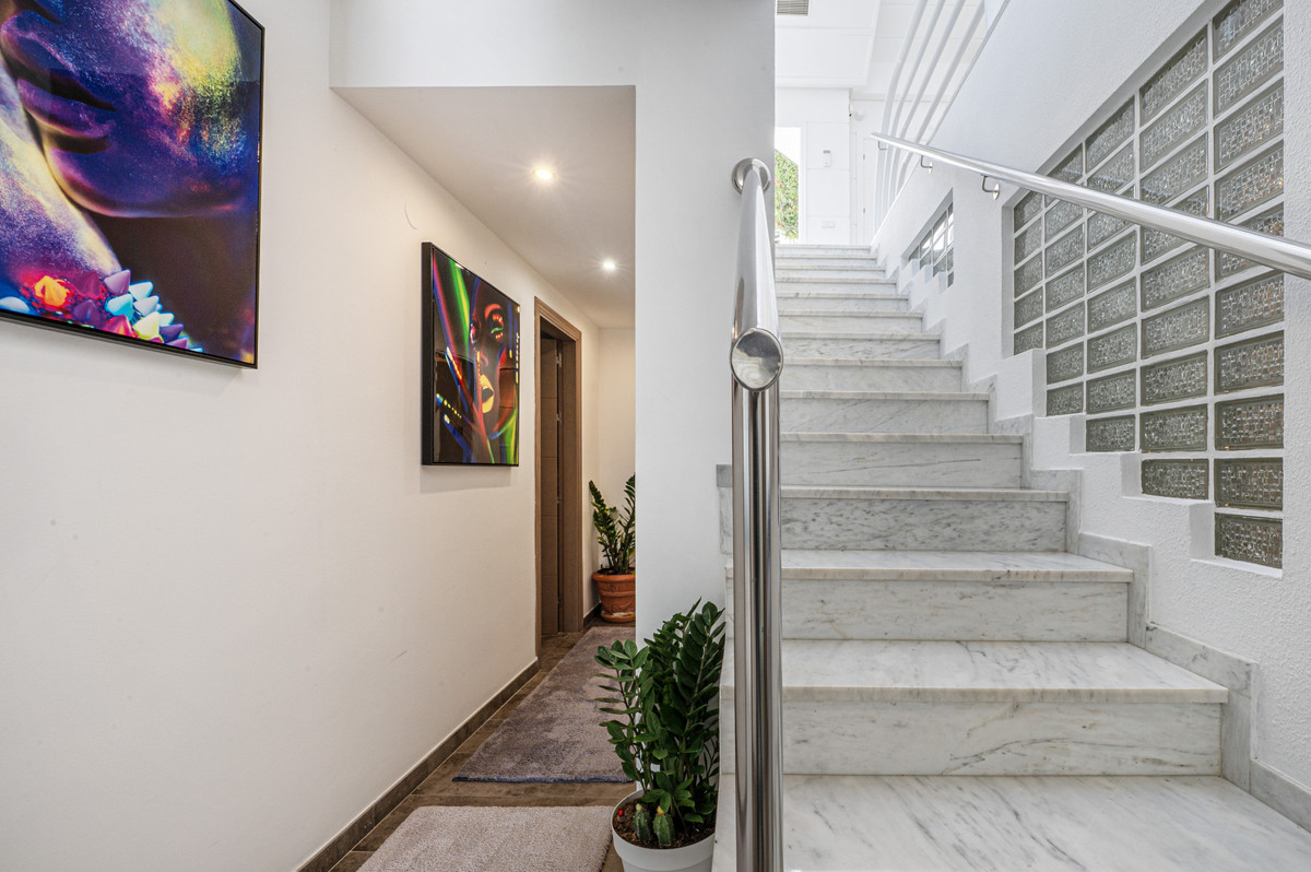 Huis te koop in Calahonda | 4 slaapkamers H5378089