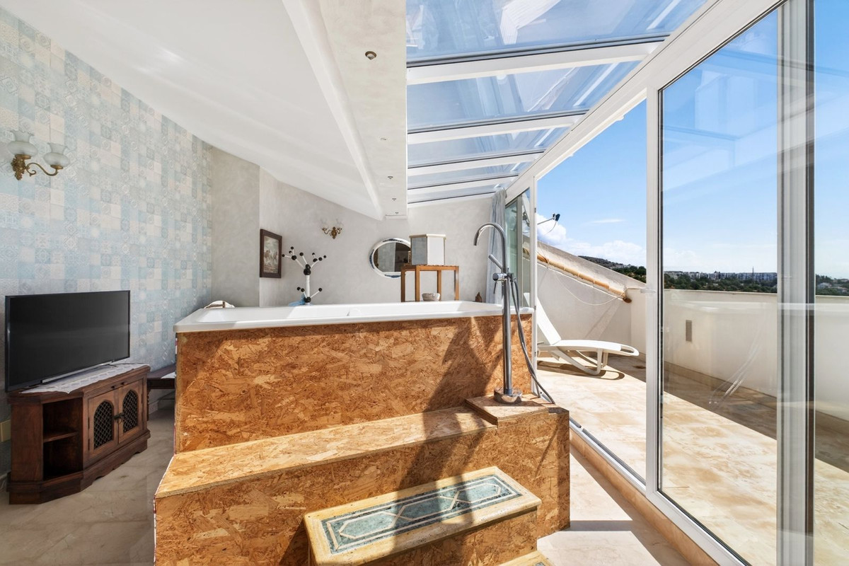 Huis te koop in Calahonda | 4 slaapkamers H5379025