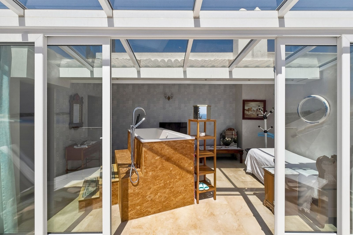 Huis te koop in Calahonda | 4 slaapkamers H5379025