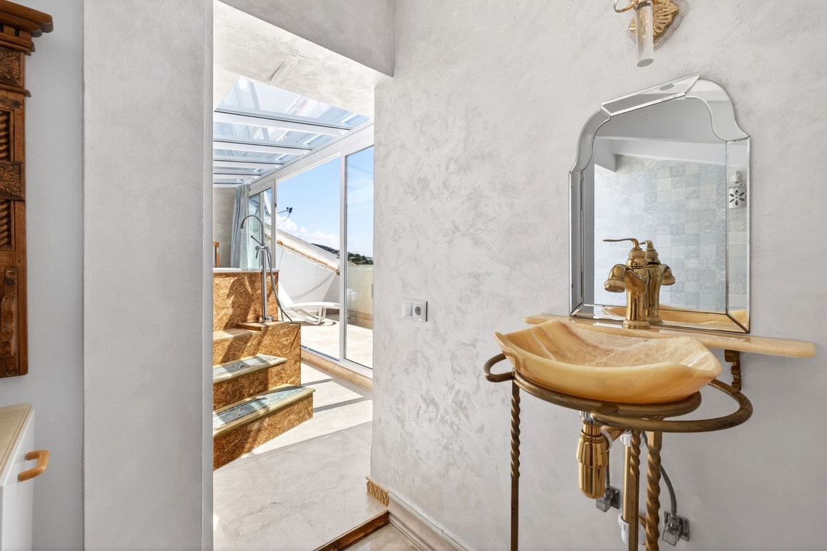 Huis te koop in Calahonda | 4 slaapkamers H5379025