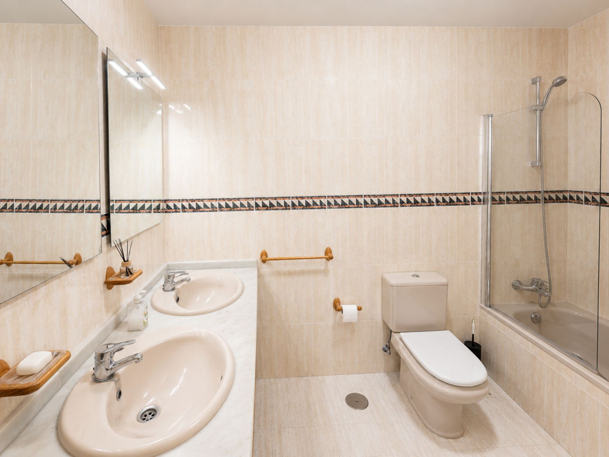 Appartement te koop in Calahonda | 2 slaapkamers H5387185