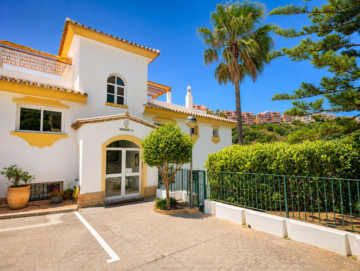 Appartement te koop in Calahonda | 2 slaapkamers H5387185