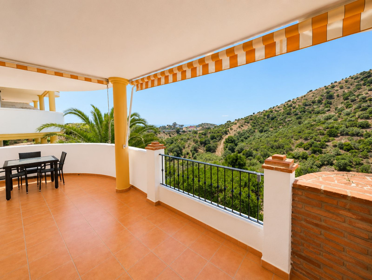 Appartement te koop in Calahonda | 2 slaapkamers H5387185