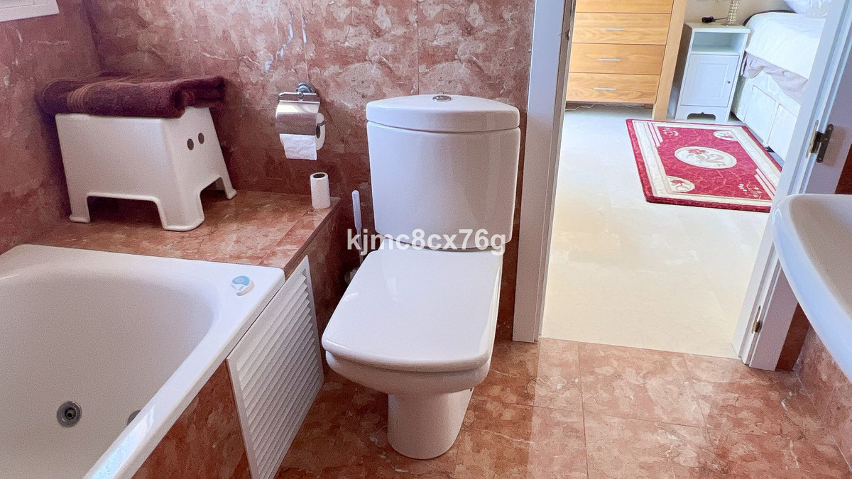 Huis te koop in Calahonda | 5 slaapkamers H5388100