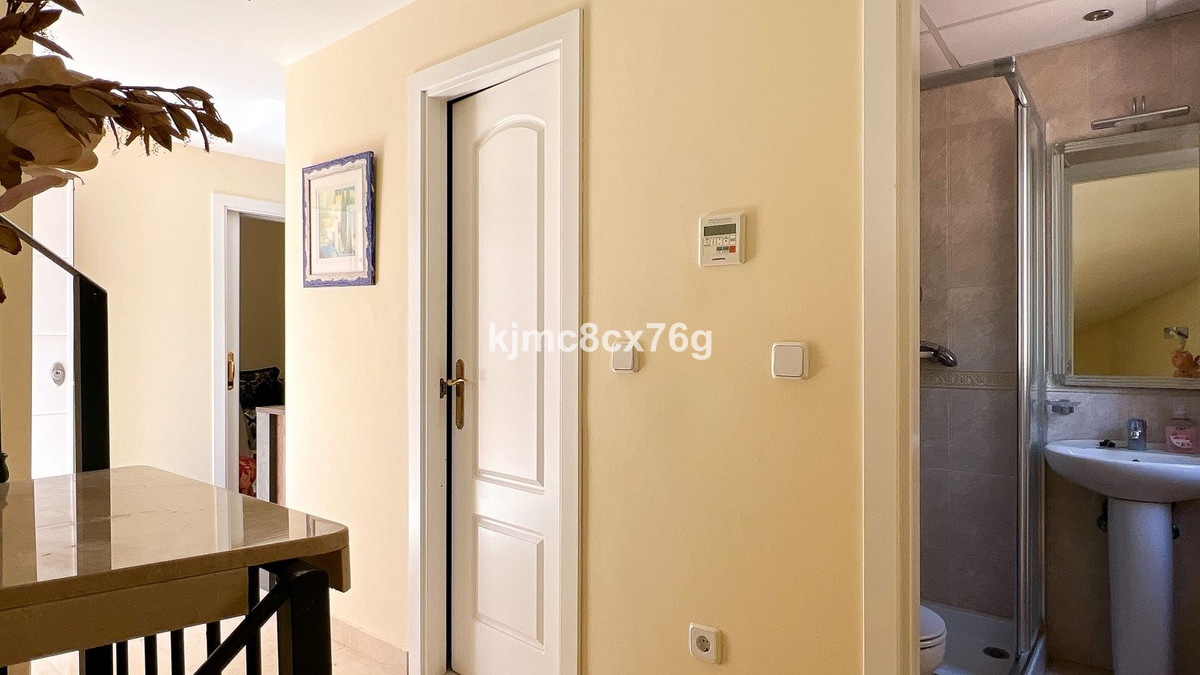 Huis te koop in Calahonda | 5 slaapkamers H5388100