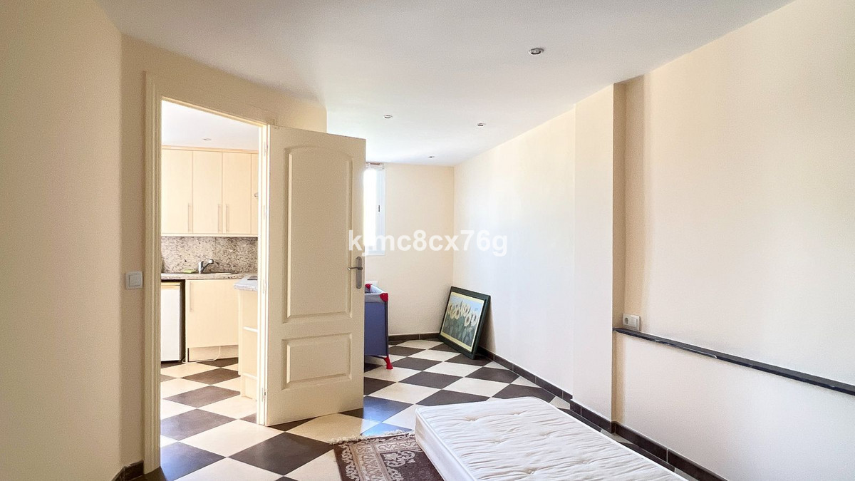 Huis te koop in Calahonda | 5 slaapkamers H5388100