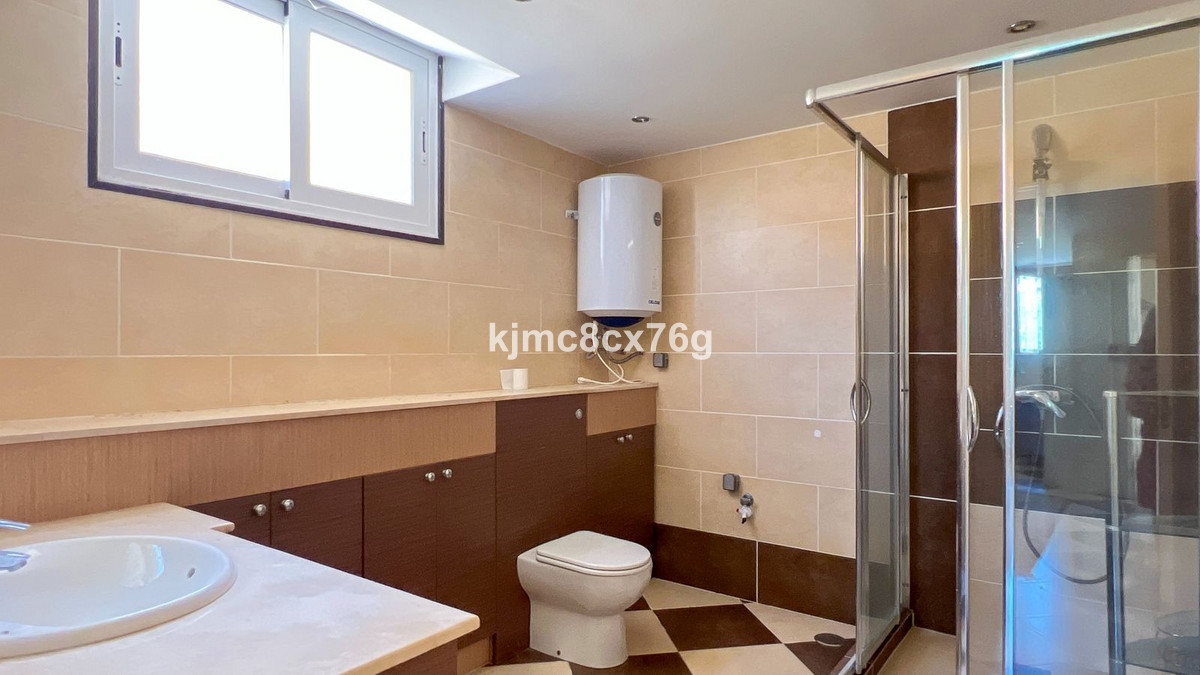 Huis te koop in Calahonda | 5 slaapkamers H5388100