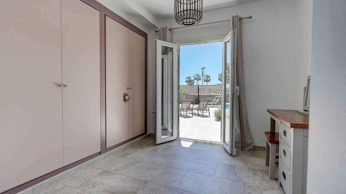 Huis te koop in Calahonda | 4 slaapkamers H5389099