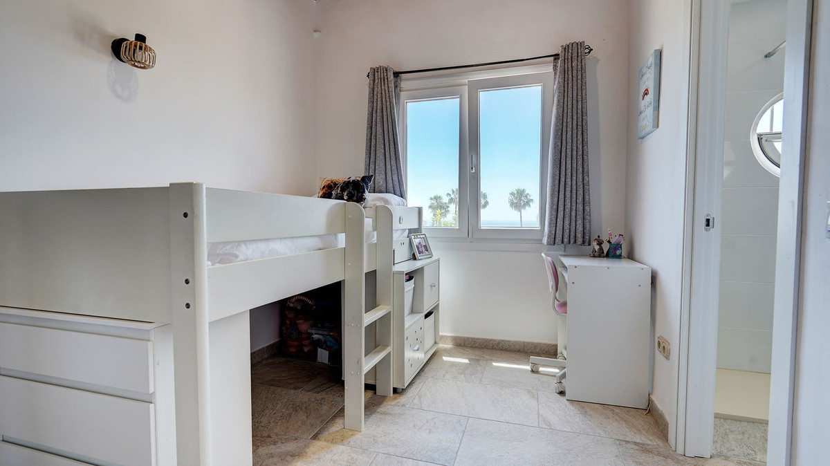 Huis te koop in Calahonda | 4 slaapkamers H5389099