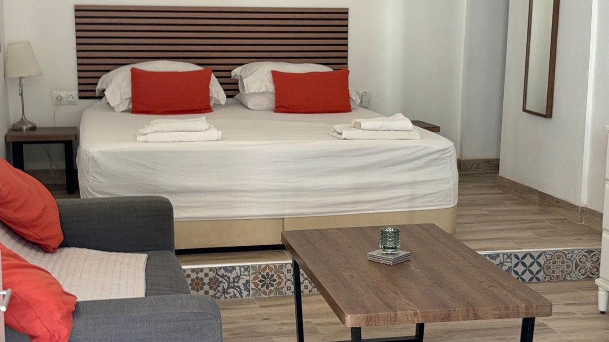 Huis te koop in Calahonda | 4 slaapkamers H5389099