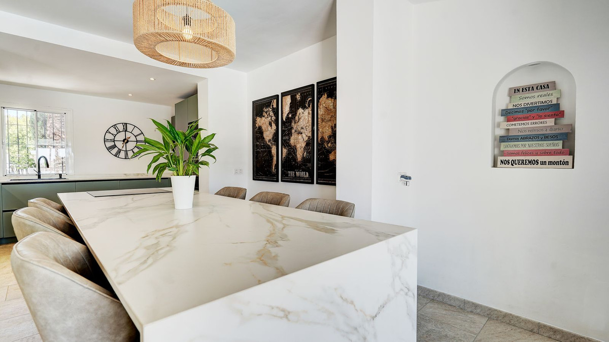 Huis te koop in Calahonda | 4 slaapkamers H5389099