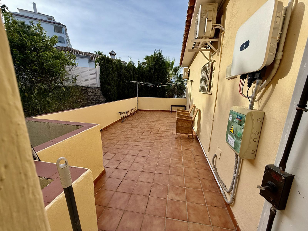 Huis te koop in Calahonda | 6 slaapkamers H5400106