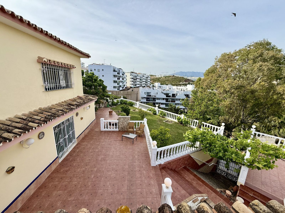 Huis te koop in Calahonda | 6 slaapkamers H5400106