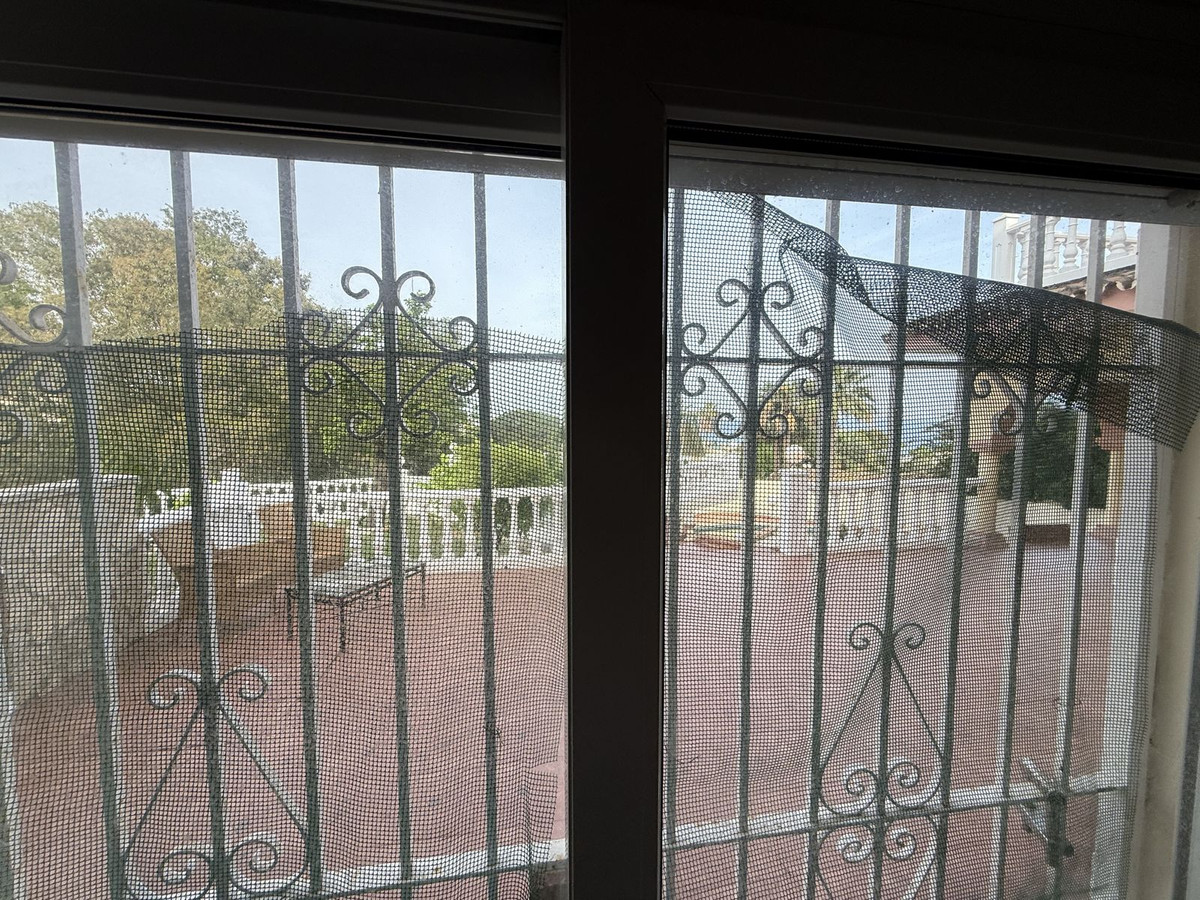 Huis te koop in Calahonda | 6 slaapkamers H5400106