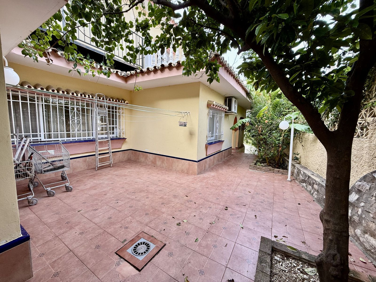 Huis te koop in Calahonda | 6 slaapkamers H5400106