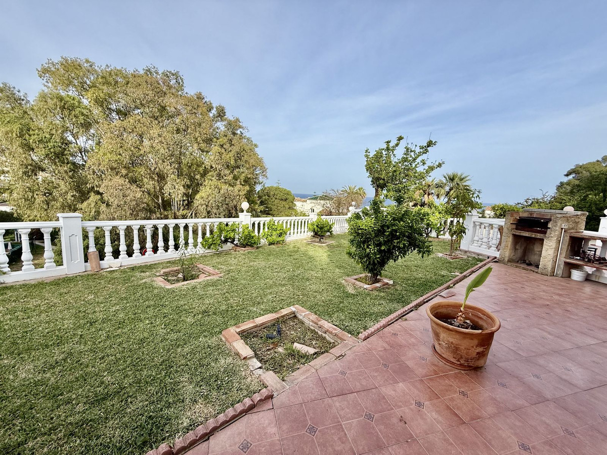 Huis te koop in Calahonda | 6 slaapkamers H5400106