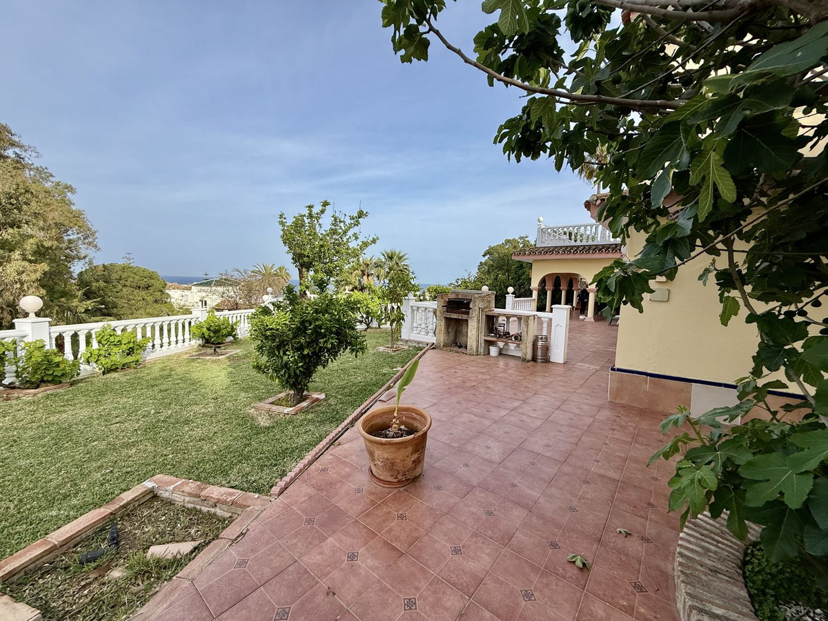 Huis te koop in Calahonda | 6 slaapkamers H5400106