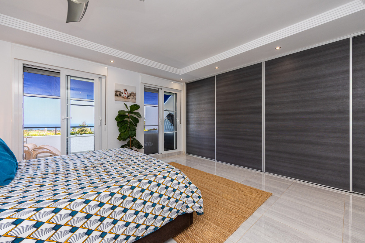 Huis te koop in Calahonda | 4 slaapkamers H5424781