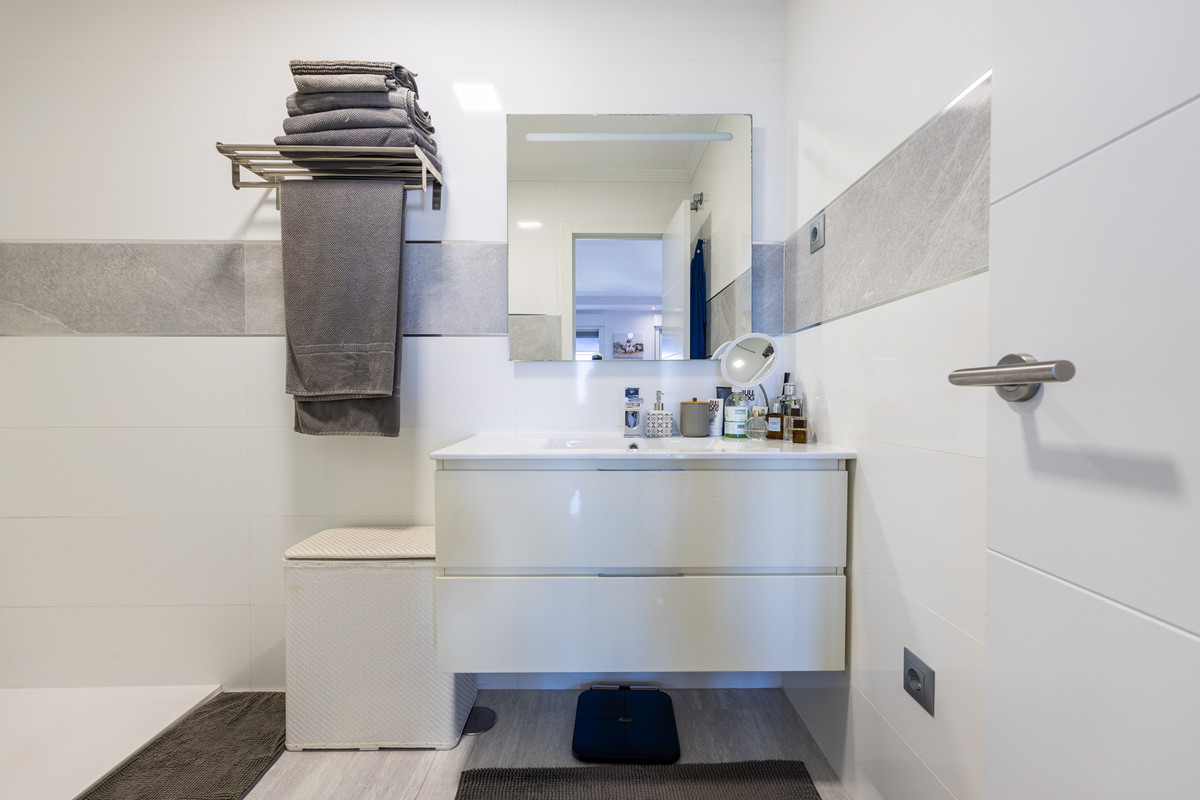 Huis te koop in Calahonda | 4 slaapkamers H5424781