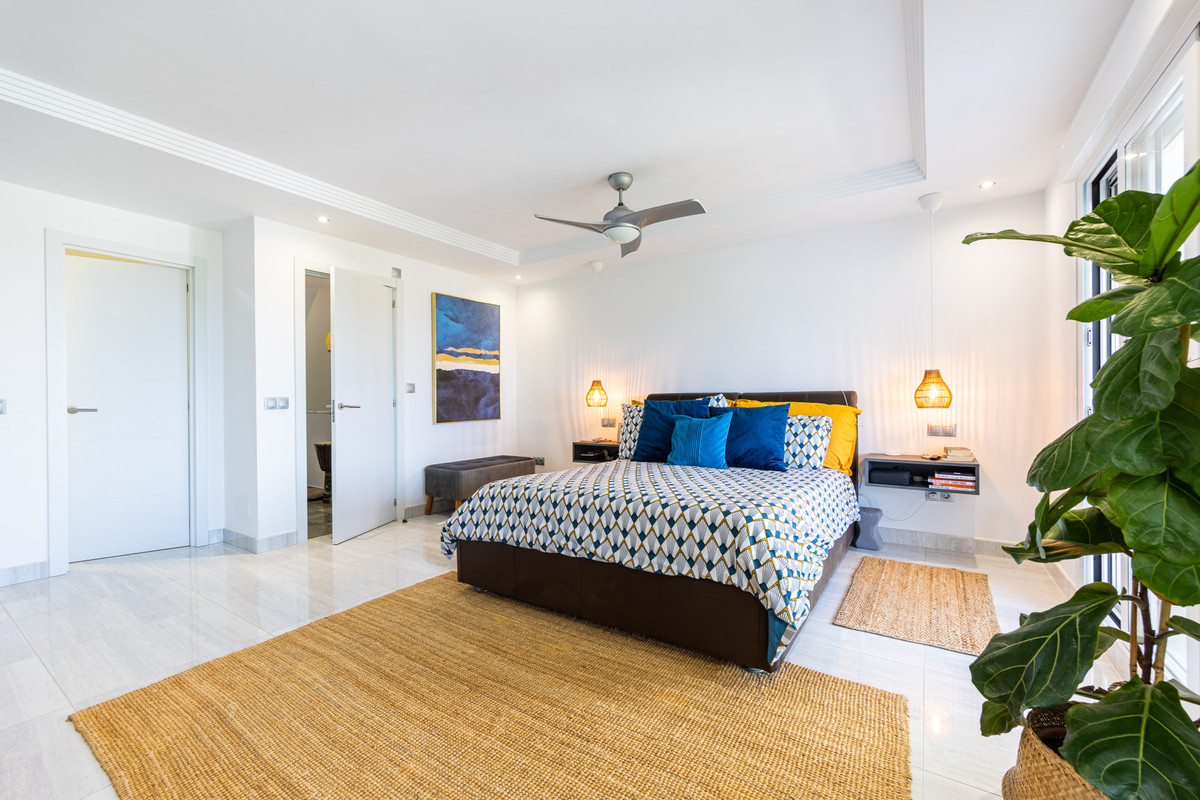 Huis te koop in Calahonda | 4 slaapkamers H5424781