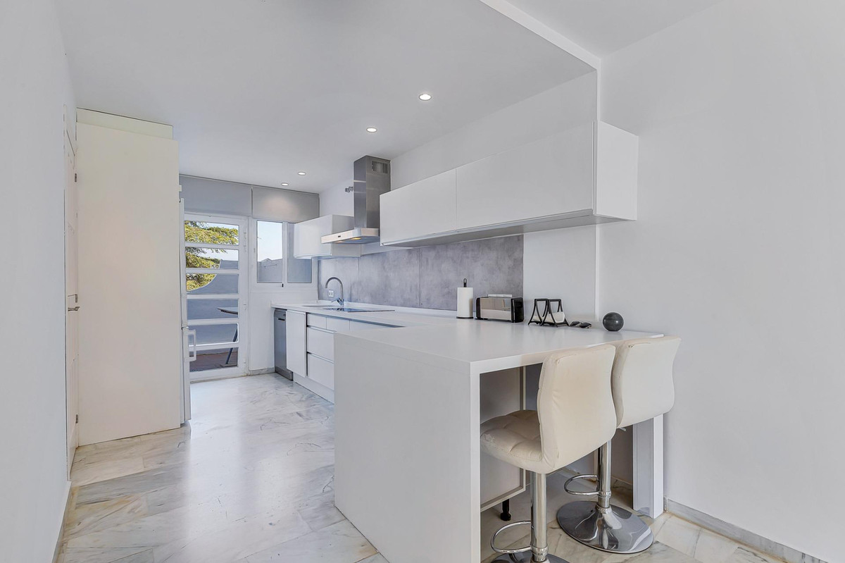 Huis te koop in Calahonda | 5 slaapkamers H5435878