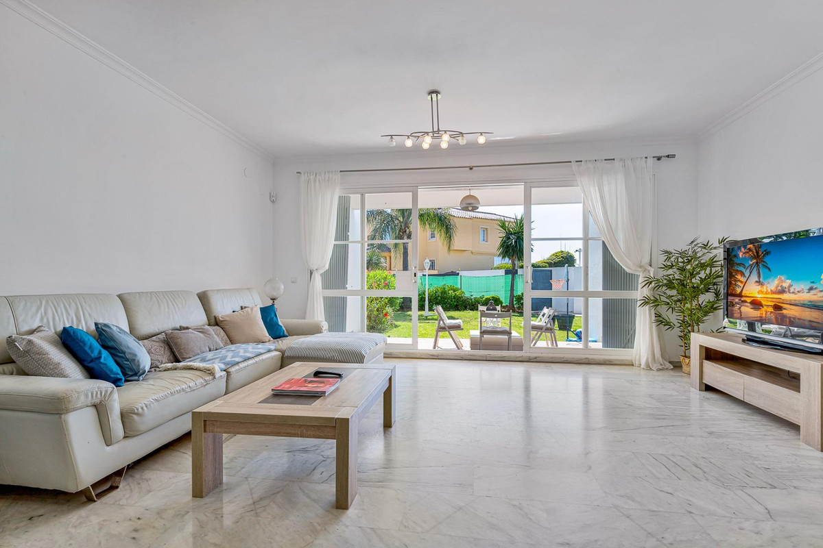 Huis te koop in Calahonda | 5 slaapkamers H5435878