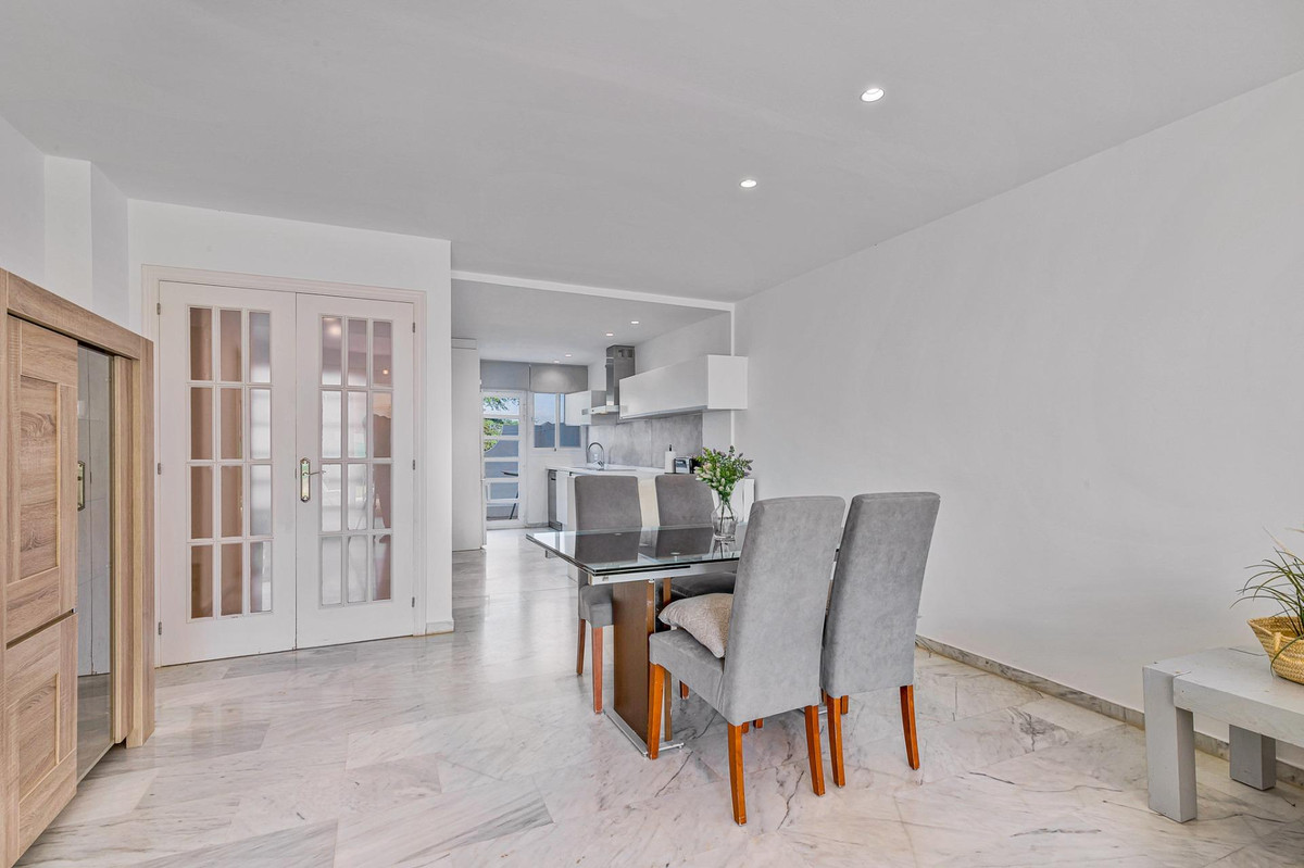 Huis te koop in Calahonda | 5 slaapkamers H5435878