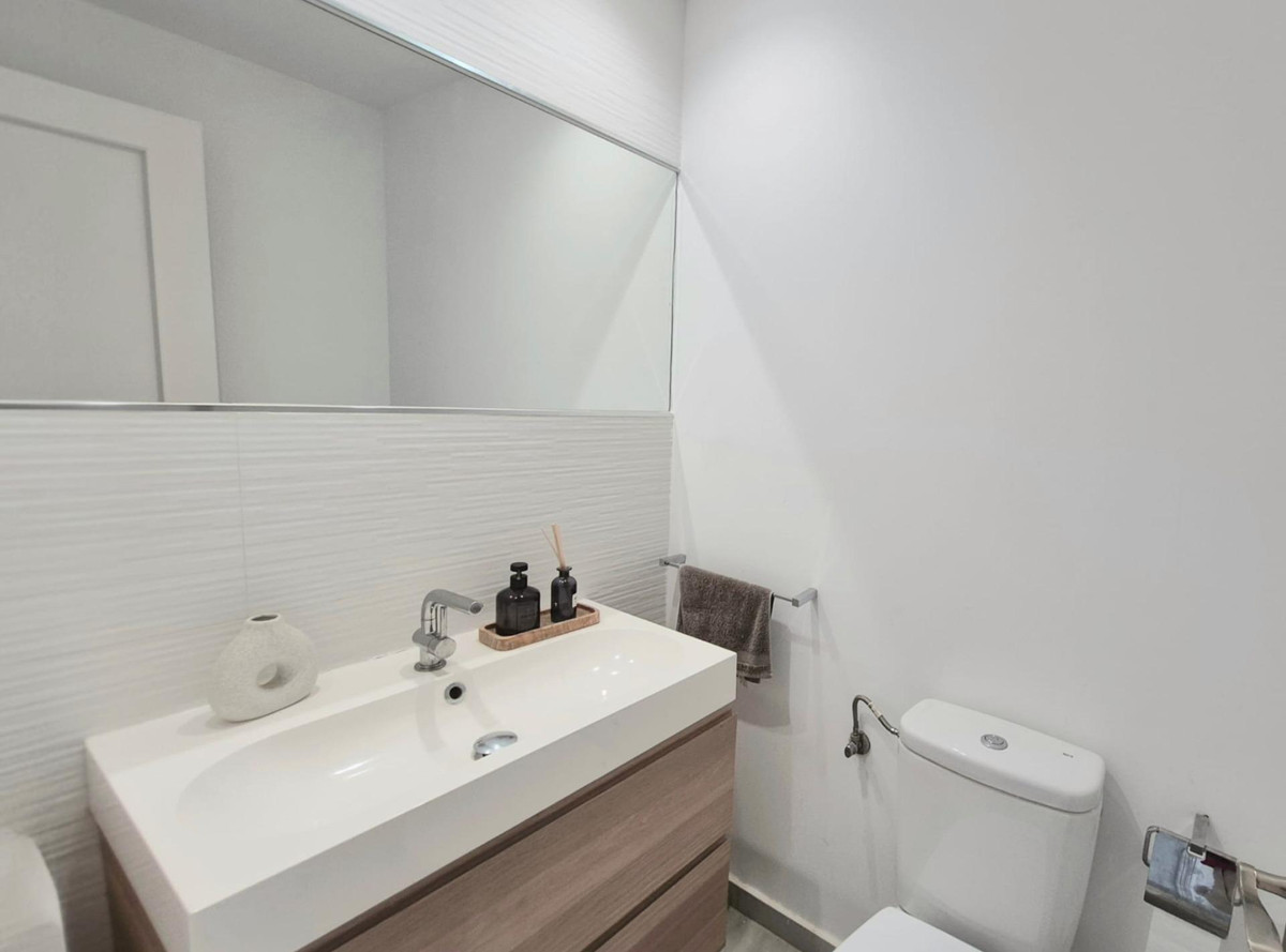 Huis te koop in Calahonda | 5 slaapkamers H5435878