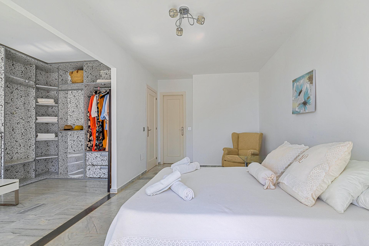 Huis te koop in Calahonda | 5 slaapkamers H5435878