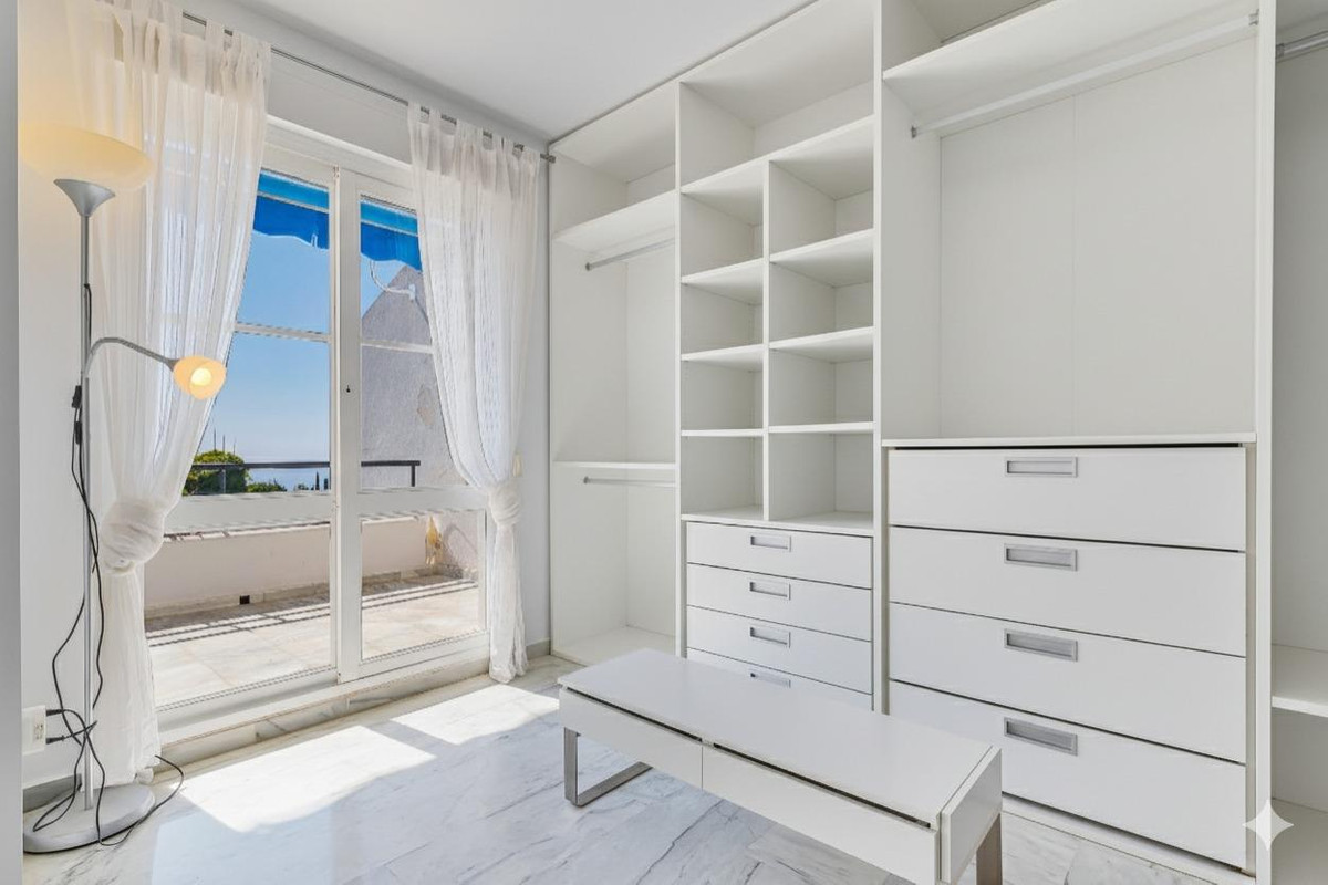 Huis te koop in Calahonda | 5 slaapkamers H5435878