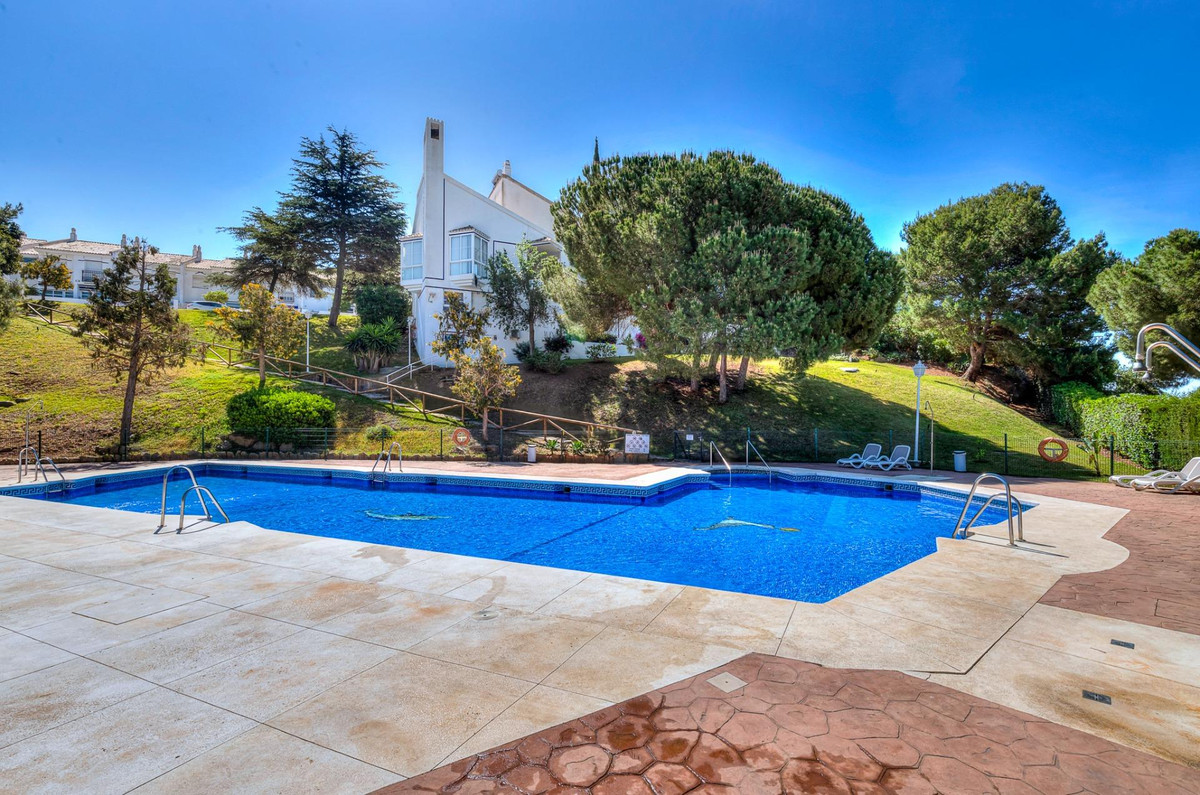 Huis te koop in Calahonda | 5 slaapkamers H5435878