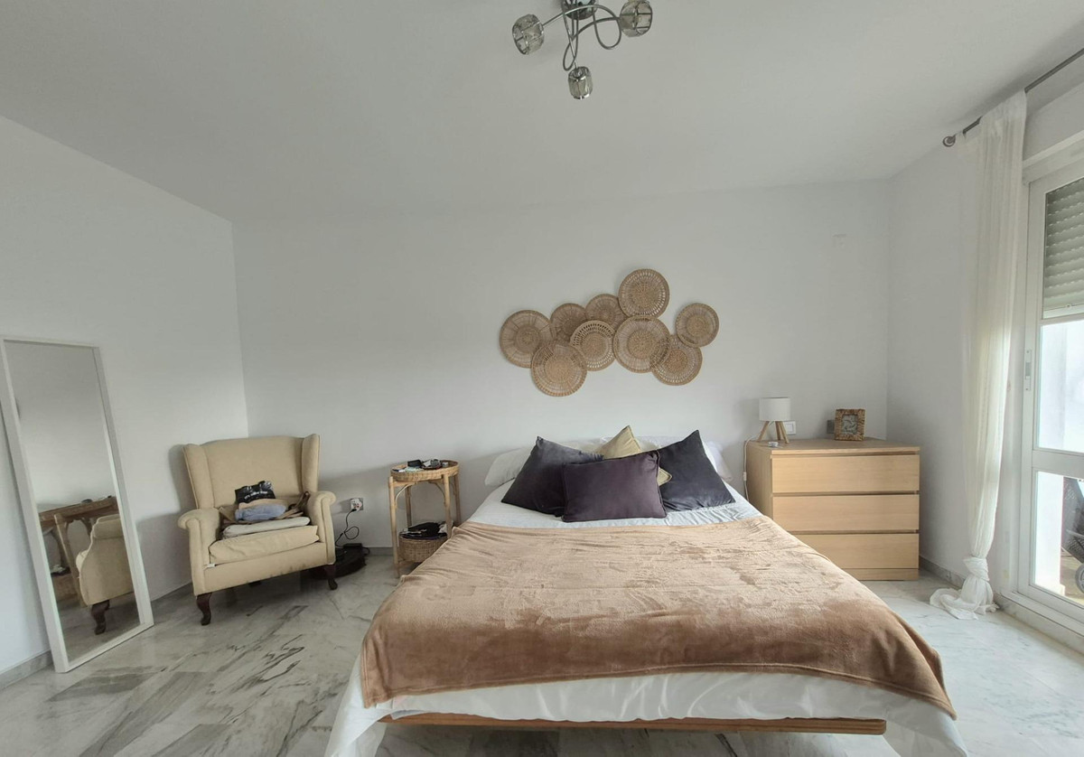 Huis te koop in Calahonda | 5 slaapkamers H5435878