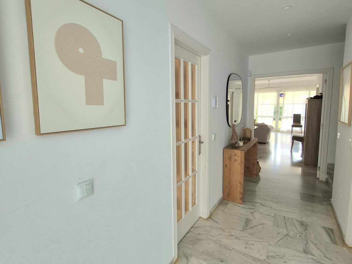 Huis te koop in Calahonda | 5 slaapkamers H5435878