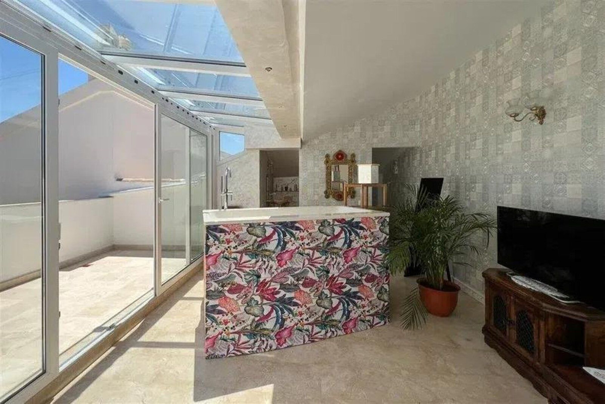 Huis te koop in Calahonda | 4 slaapkamers H5439886