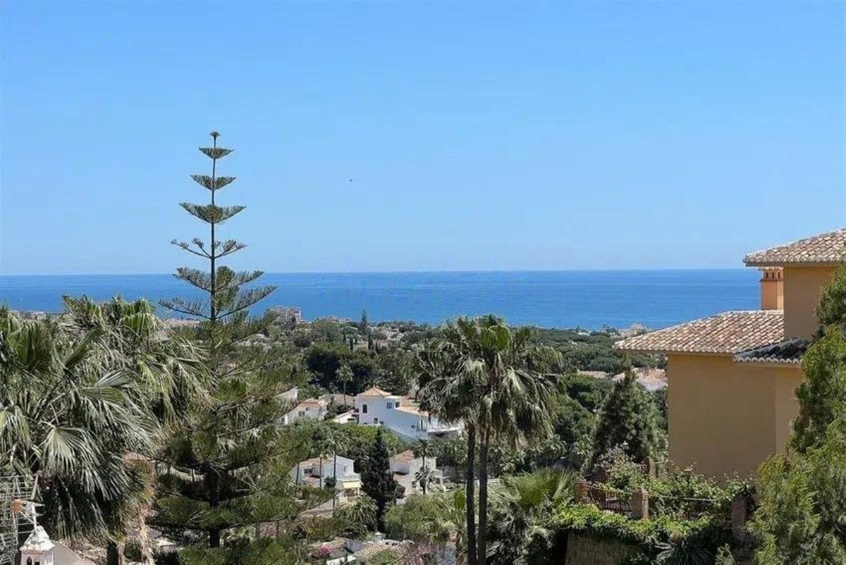 Huis te koop in Calahonda | 4 slaapkamers H5439886