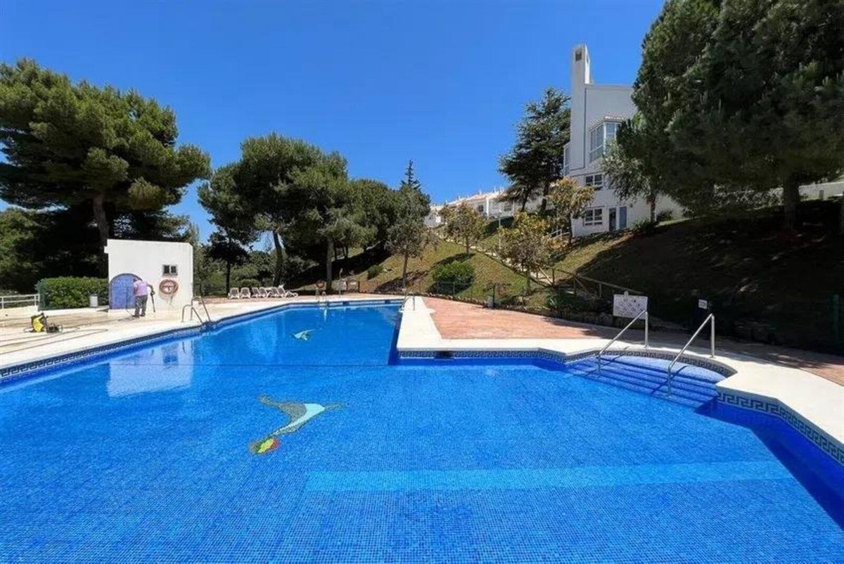 Huis te koop in Calahonda | 4 slaapkamers H5439886