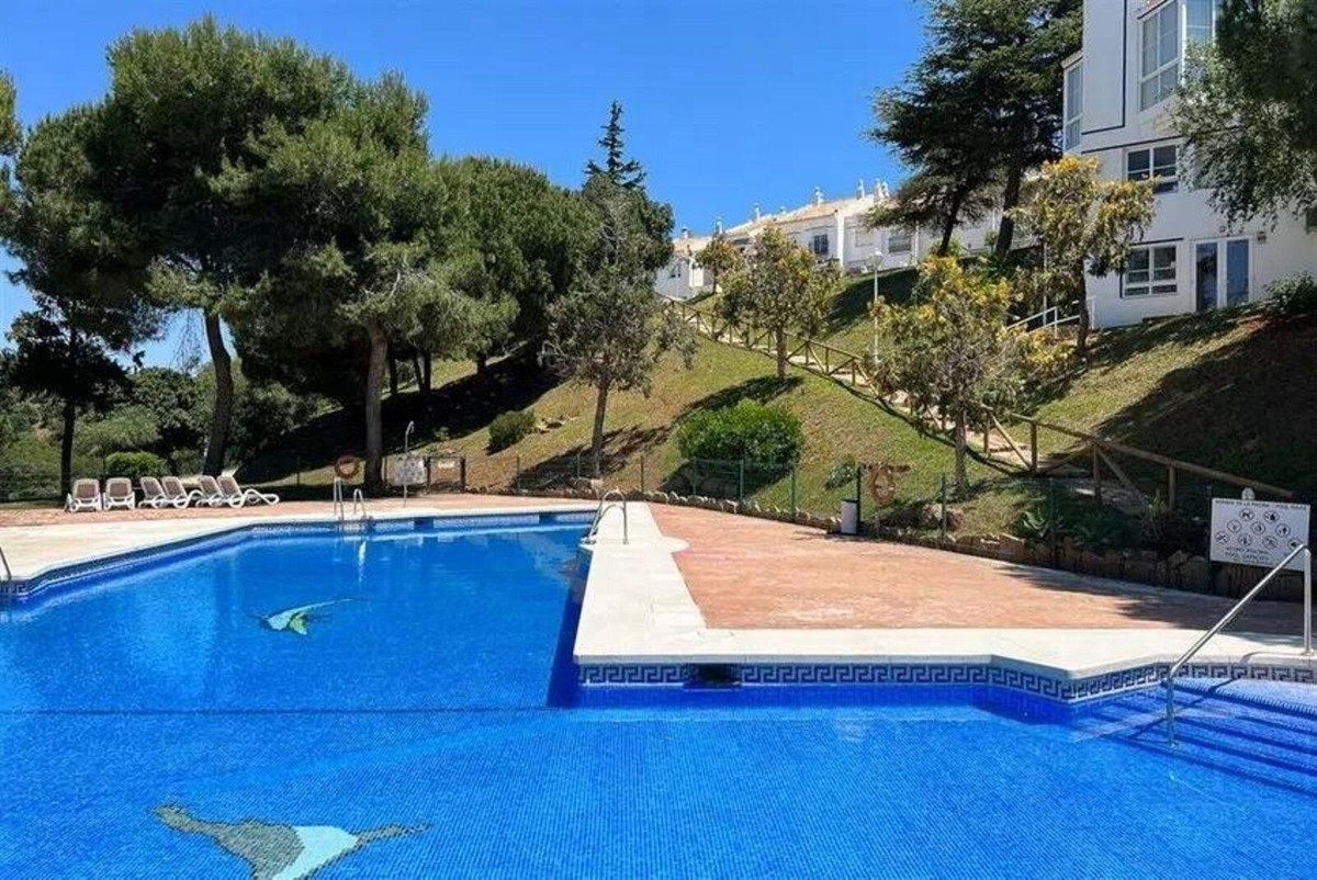 Huis te koop in Calahonda | 4 slaapkamers H5439886