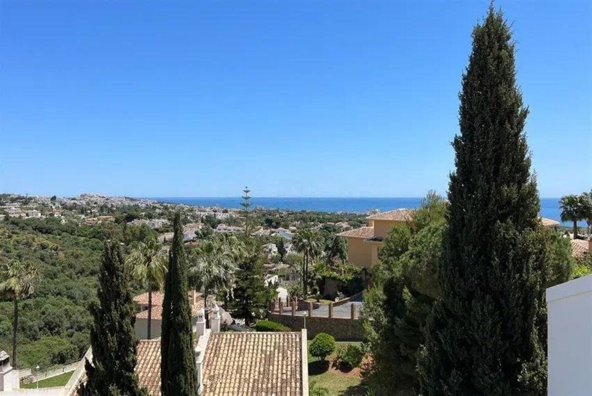 Huis te koop in Calahonda | 4 slaapkamers H5439886