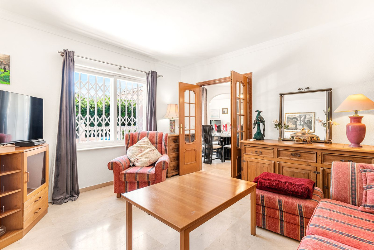 Huis te koop in Calahonda | 5 slaapkamers H5440537