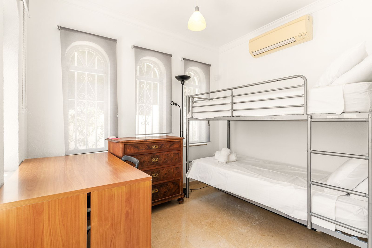 Huis te koop in Calahonda | 5 slaapkamers H5440537