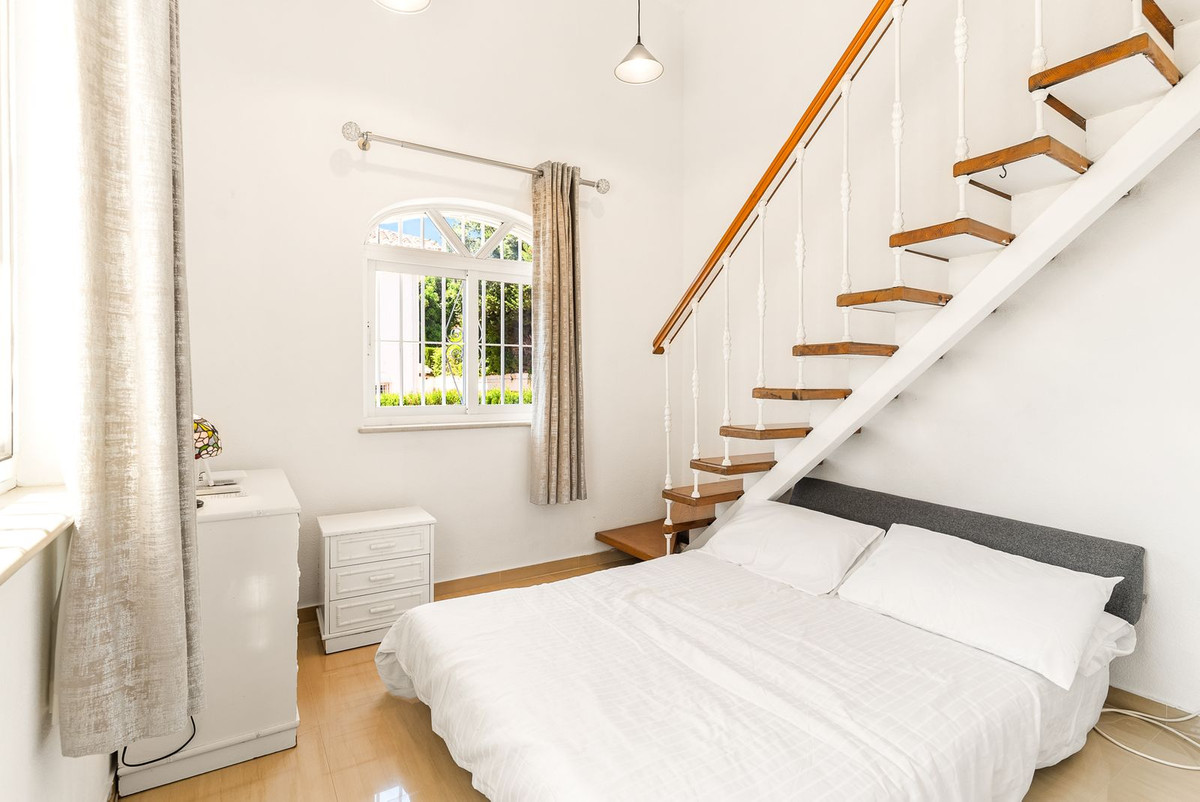 Huis te koop in Calahonda | 5 slaapkamers H5440537