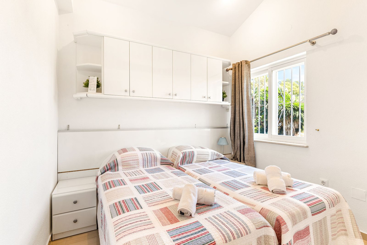Huis te koop in Calahonda | 5 slaapkamers H5440537