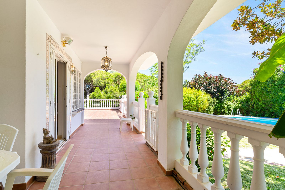 Huis te koop in Calahonda | 5 slaapkamers H5440537