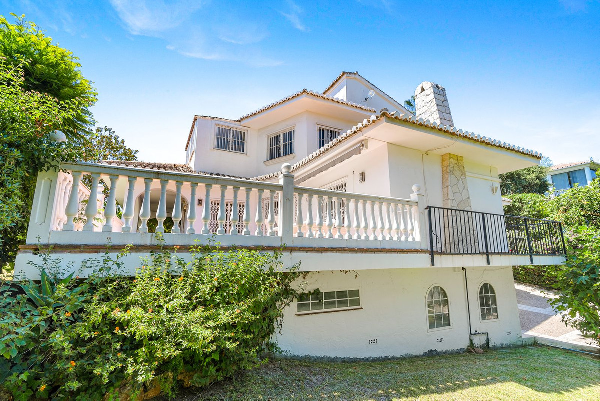 Huis te koop in Calahonda | 5 slaapkamers H5440537