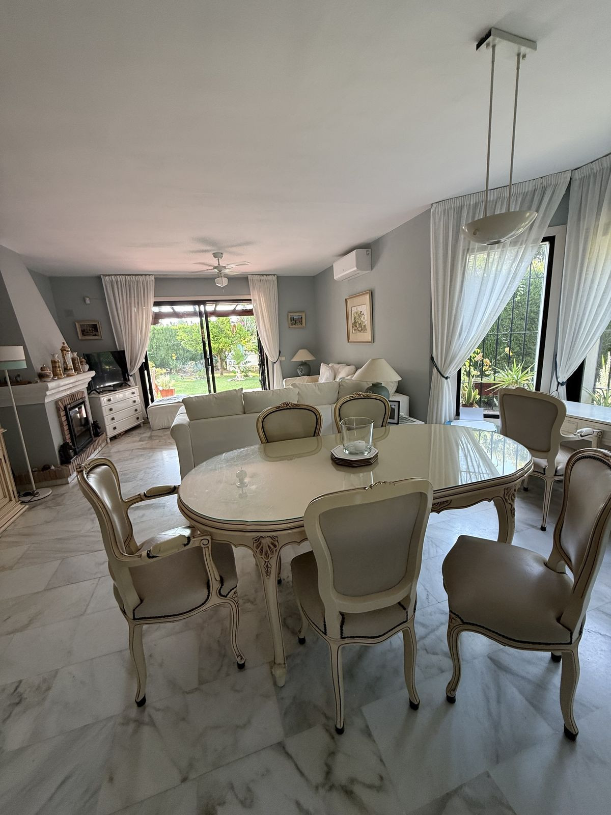 Appartement te koop in Calahonda | 4 slaapkamers H5448772