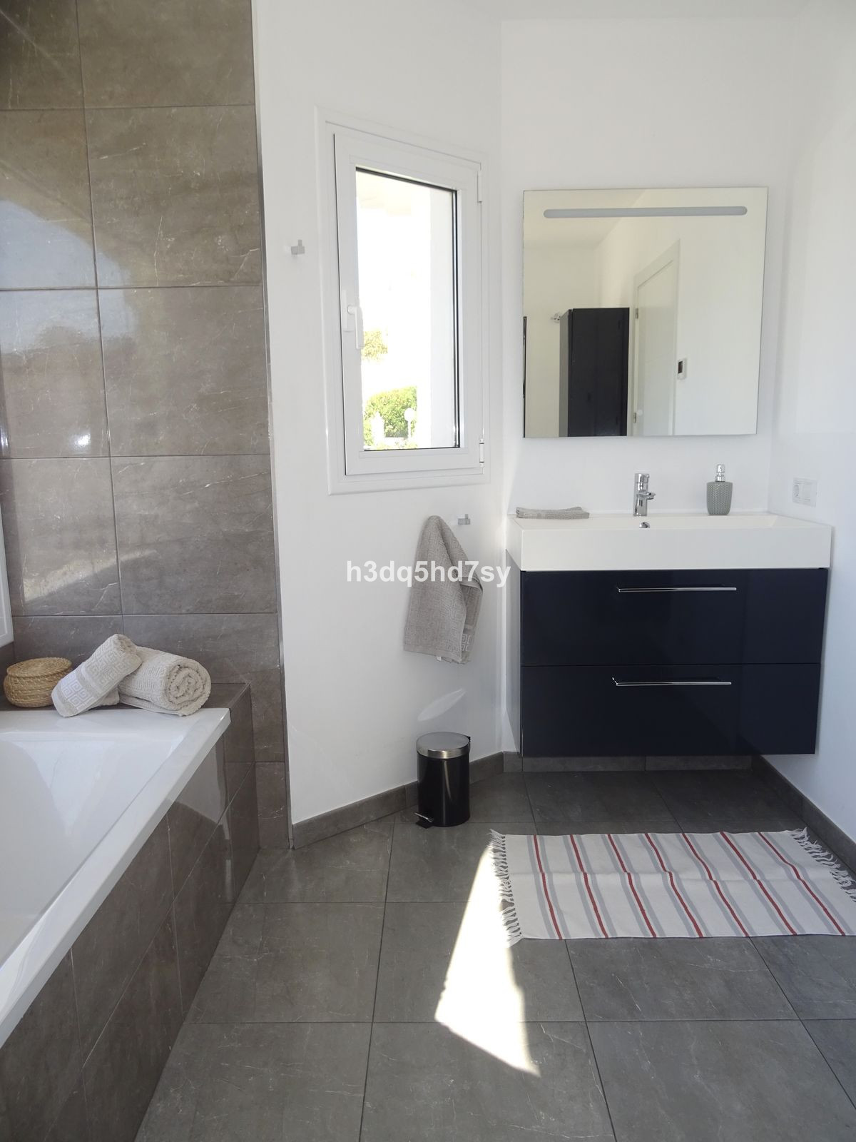 Huis te koop in Calahonda | 3 slaapkamers H5449150