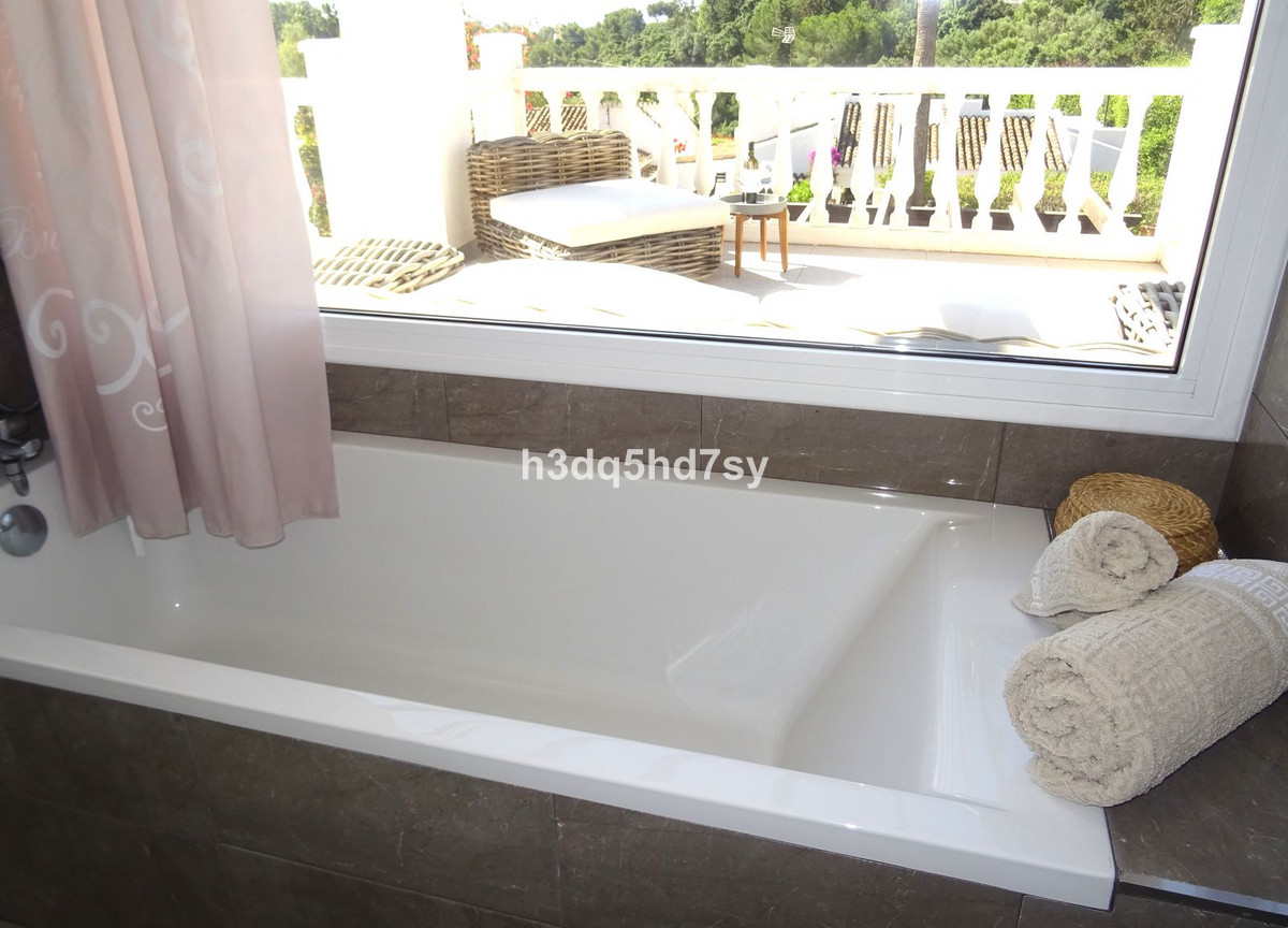 Huis te koop in Calahonda | 3 slaapkamers H5449150