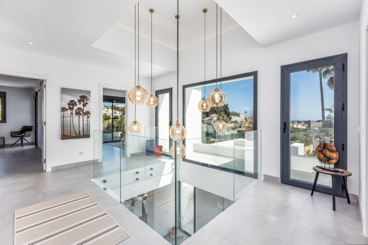 Duplex te koop in Calahonda | 4 slaapkamers H5468365